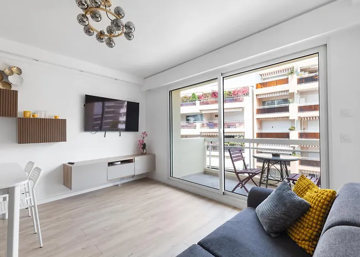 Apartment Jardin Pauline 2 Pieces Balcon Proche Juan-les-Pins