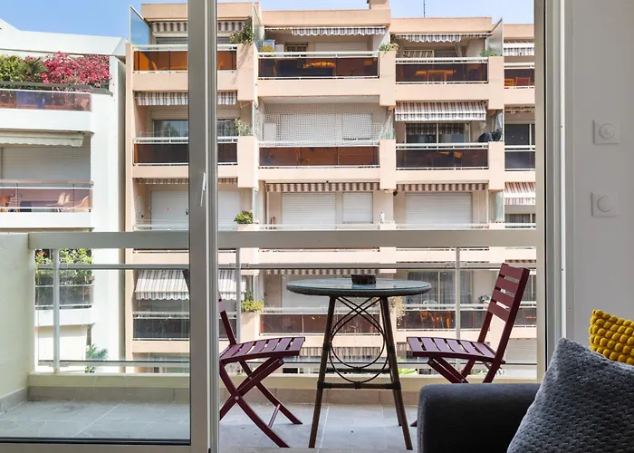 Jardin Pauline 2 Pieces Balcon Proche Apartment